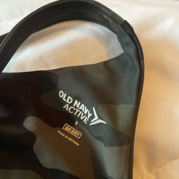 Old Navy Active Womens Camo Exercise Tank - Picture 2 of 3